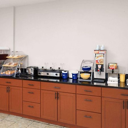 Days Inn & Suites By Wyndham Of Morris Eksteriør billede