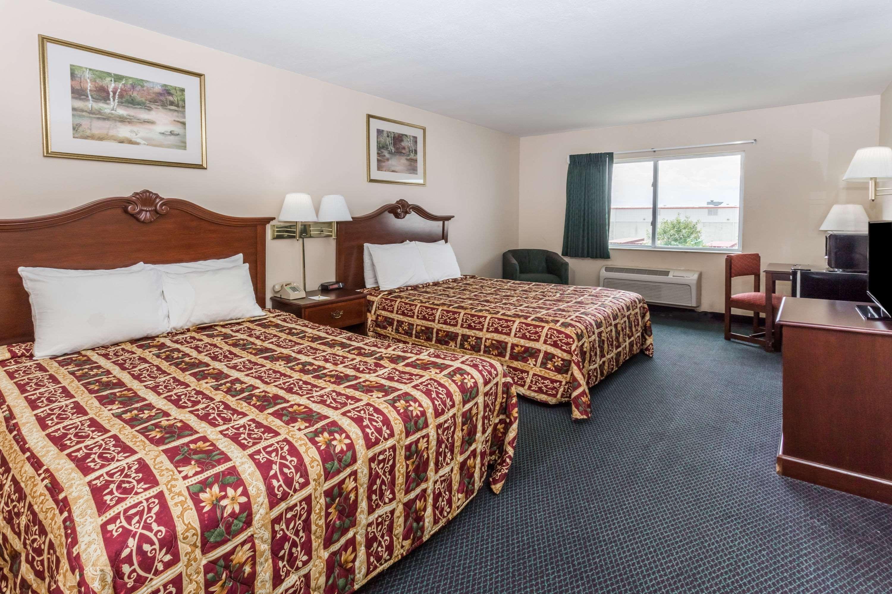 Days Inn & Suites By Wyndham Of Morris Eksteriør billede