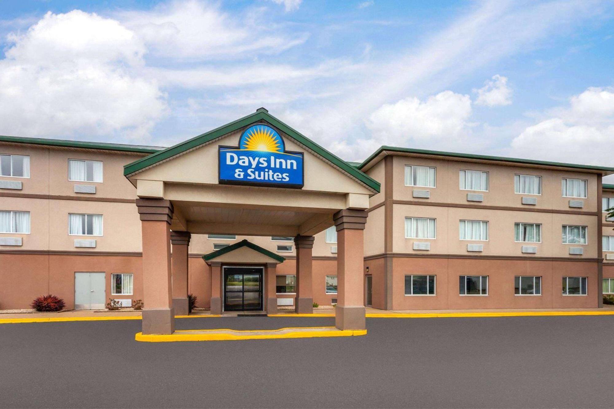 Days Inn & Suites By Wyndham Of Morris Eksteriør billede
